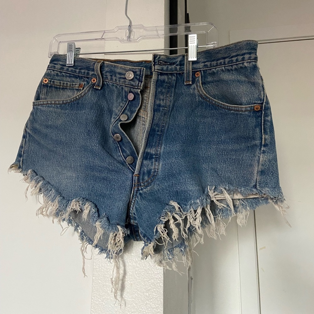 Vintage Levi’s 501 Cut-Off Denim Shorts – High Waisted Button Fly